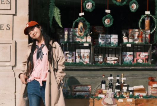 法国第戎老城区+猫头鹰步道+葡萄园公路游+第戎美术馆包车1日【探寻城市地标，途经世界著名的“黄金坡”（Côte d’Or）葡萄酒产区，游览艺术与勃艮第公爵历史】