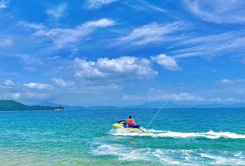 私家团上门接送+深中通道+深圳大梅沙+中英街+地王观光1日游【私家旅行：一单一团，不拼客，专属旅行 品质服务：车上门接送，专职司机护航】