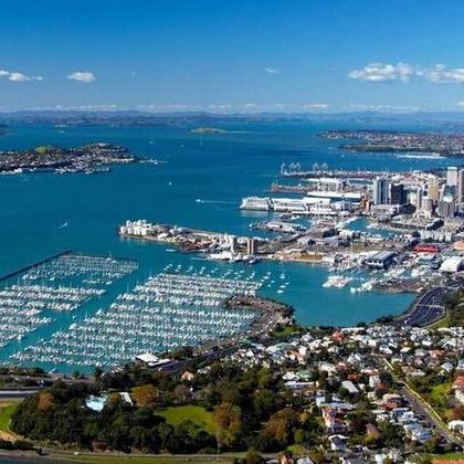 新西兰奥克兰奥克兰大学+怀特玛塔港半日游