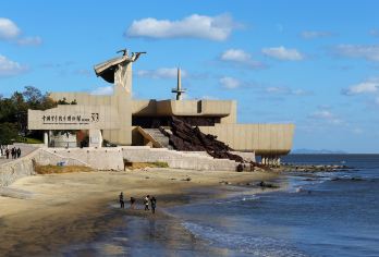 刘公岛（官方自营）亲子研学游【含门票+专业讲解探秘甲午风云】【[官方研学团队]官方专业讲师，佩戴无线耳麦聆听甲午历史】