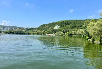 陕西壶口瀑布+黄帝陵+南泥湾+北京知青旧居一日游【上门接送】【市区内免费上门接送，小车出行，时间自由，三人发团。】