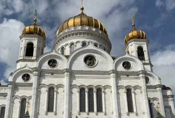 俄罗斯莫斯科国立大学-麻雀山-可定制【中文专车-悦享旅程】【中文专车出行，景点灵活调整，打卡经典，游玩自己定义，无需等待，专属贴心服务，尽享惬意旅程】