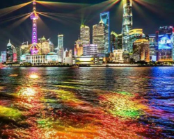避開煙花人潮！外灘光影節5大神級打卡位即刻Save低