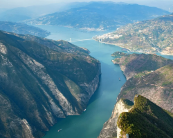 Explore Three Gorges Peak with Li Yaode