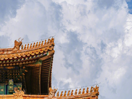 Forbidden City summer clouds, snow-capped peaks, epic photo ops