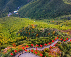 著中國紅服飾即享免門票！免費遊溧陽南山竹海