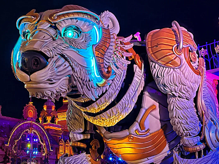 Haichang Ocean Park Chinese New Year: orcas leap, heritage night