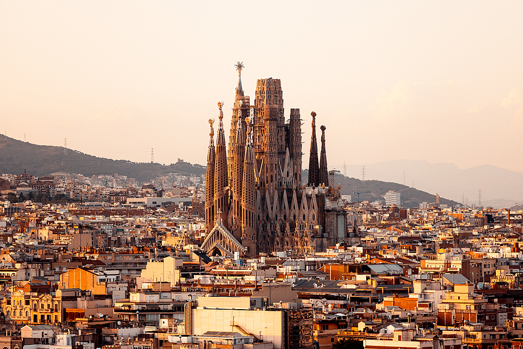 Calling all digital nomads! Here are the top 10 workcation cities in the world for 2025.