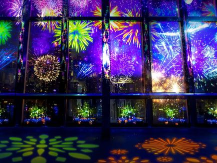 Tokyo Tower dazzles with summer light show