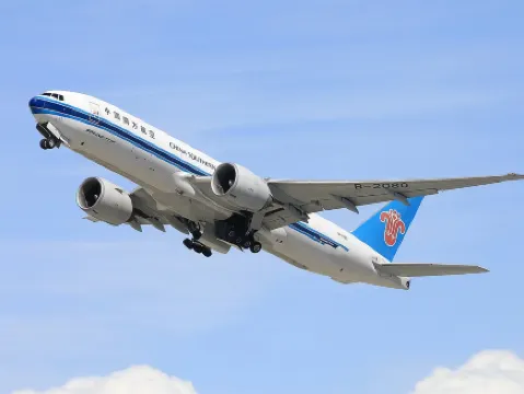 南航開通深圳直飛阿勒泰航線