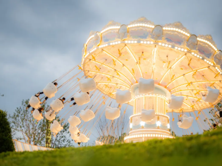 Pop Mart theme park launches starry night adventure