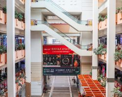 From Shanghai subway station, shop to world's largest wholesale market