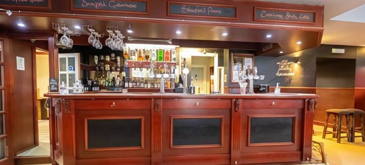 皇家狮子酒店(Royal Lion Hotel)图片