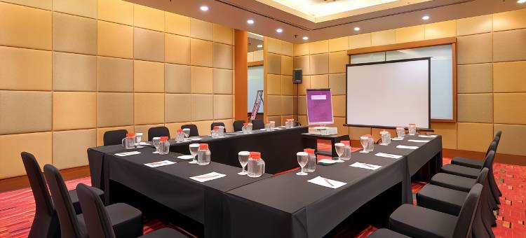 新邦利马 - 三宝珑奎斯特酒店 - 阿斯顿酒店(Quest Hotel Simpang Lima - Semarang by Aston)图片