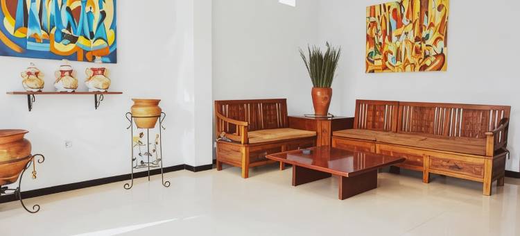 红多兹酒店-近玛琅维罗德罗梅2号(RedDoorz Near Velodrome Malang 2)图片