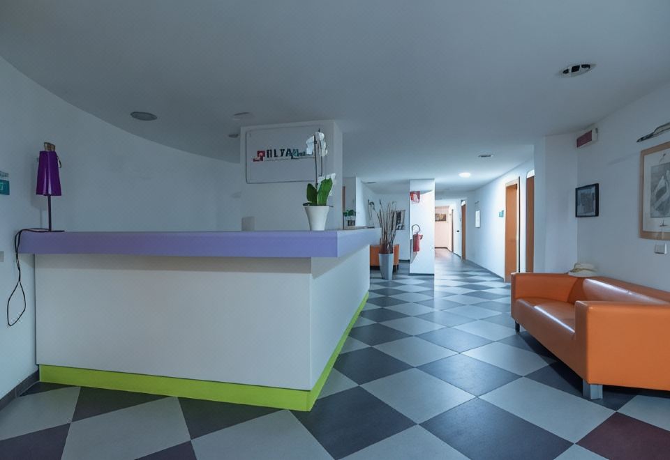 Delta Rooms Hotel Overview