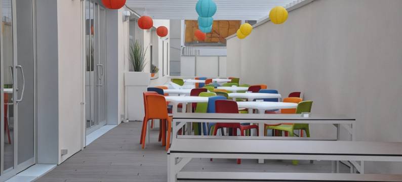 布拉斯·德·泰特罗大学公寓(Residencia Universitaria Resa Blas de Otero)图片