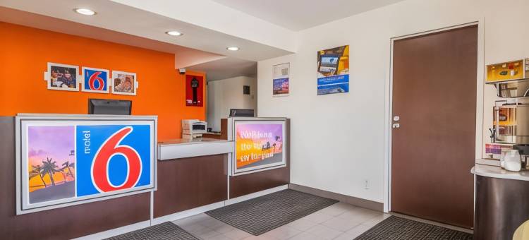 贝克斯菲尔德机场6号汽车旅馆(Motel 6 Bakersfield, CA - Airport)图片