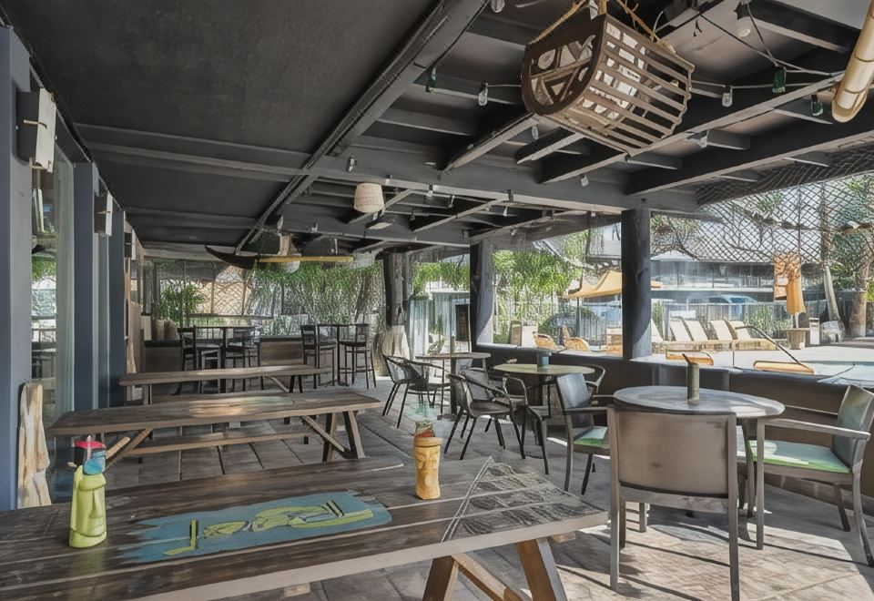 Caliente TropicsHotel Overview