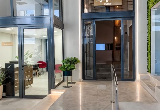 Royalty Suites Psyrri Hotel Overview