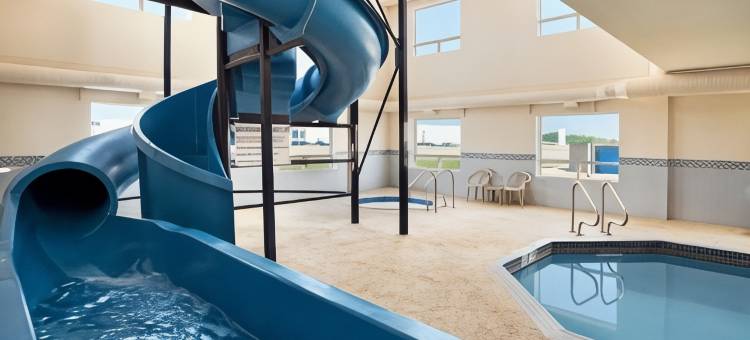 约克顿温德姆戴斯套房酒店(Days Inn & Suites by Wyndham Yorkton)图片