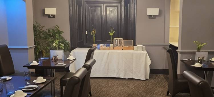 皇庭酒店(Queens Court Hotel)图片