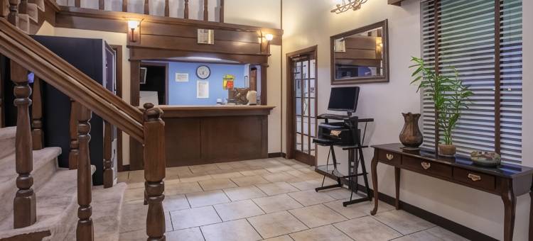 穆尔城温德姆速8酒店(Super 8 by Wyndham City of Moore)图片