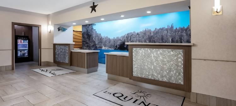 康罗拉昆塔温德姆套房酒店(La Quinta Inn & Suites by Wyndham Conroe)图片