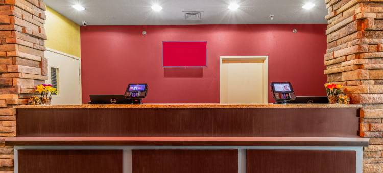 红屋顶酒店乔治敦-IN-路易斯维尔西部(Red Roof Inn Georgetown, IN – Louisville West)图片