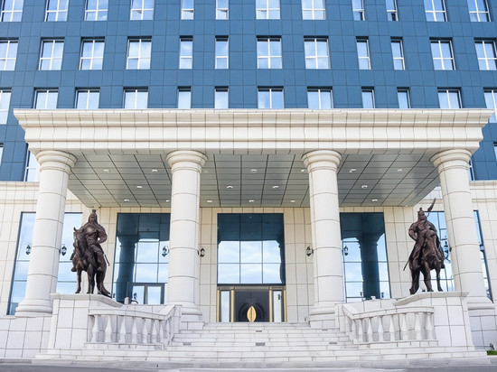 忽必烈金帐大酒店