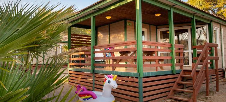 Amazing bungalow with parking图片