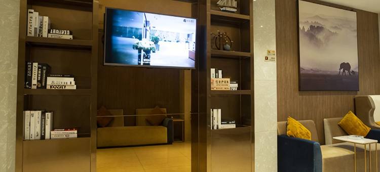 精途酒店(黄冈武穴雅斯广场店)图片