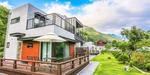 Handmi House