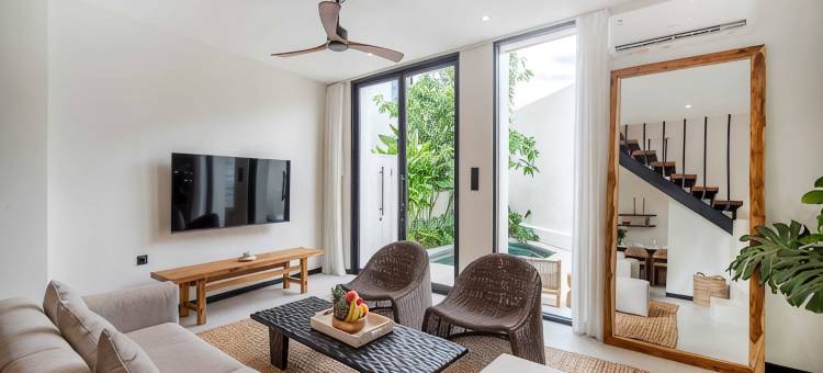Lily 11 - Pererenan 热带两卧室泳池别墅(Lily 11 - Tropical 2BR Pool Villa in Pererenan)图片