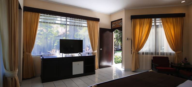 新苏纳里罗威那海滩度假村(New Sunari Lovina Beach Resort)图片