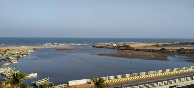 SRI加纳维德哈海滩住宿(Sri Gnana Vedha Beach Residency)图片