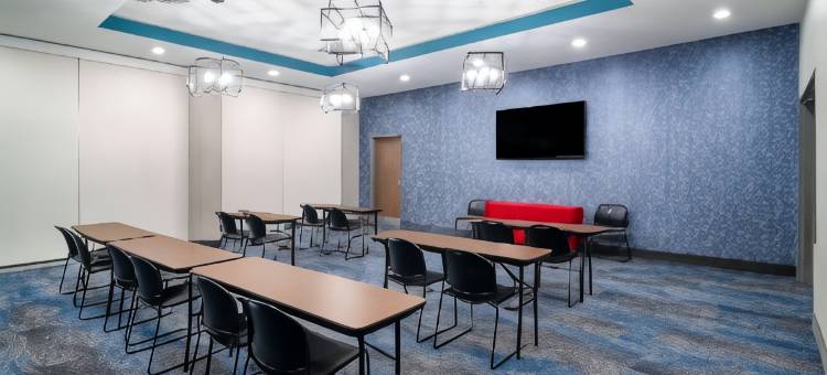 路易斯威尔东拉昆塔温德姆套房酒店(La Quinta Inn & Suites by Wyndham Louisville NE/Old Henry Rd)图片