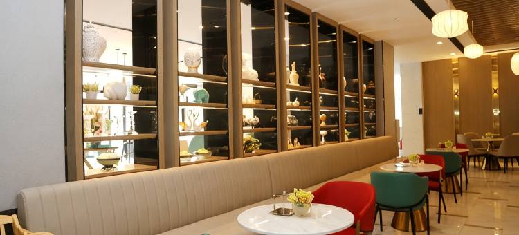 白玉兰酒店(东营清风湖南一路店)图片