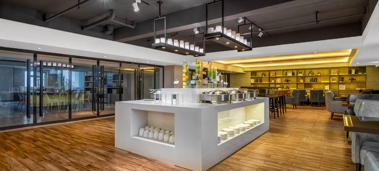 百丽酒店(烟台开发区金沙滩海滨公园店)图片