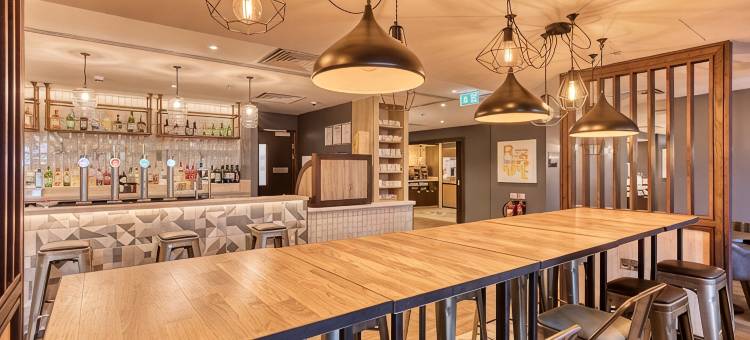 伦敦码头(坎宁镇)优品迎酒店(Premier Inn London Docklands (Canning Town))图片