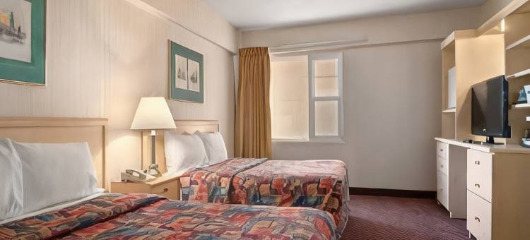 Travelodge by Wyndham(Travelodge 莱斯布里奇)(Travelodge by Wyndham Lethbridge)图片