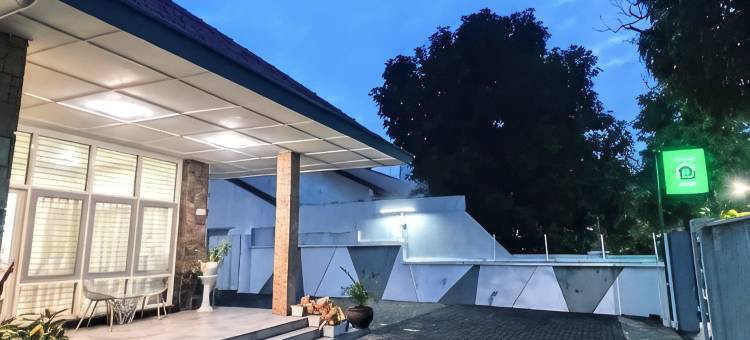 城市景观酒店MS客房旅馆-新邦利马-由红门酒店管理(Urbanview Hotel MS Rooms Inn Simpang Lima by RedDoorz)图片