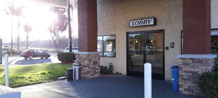埃尔卡洪圣地亚哥东凯艺套房酒店(Quality Inn & Suites El Cajon San Diego East)图片