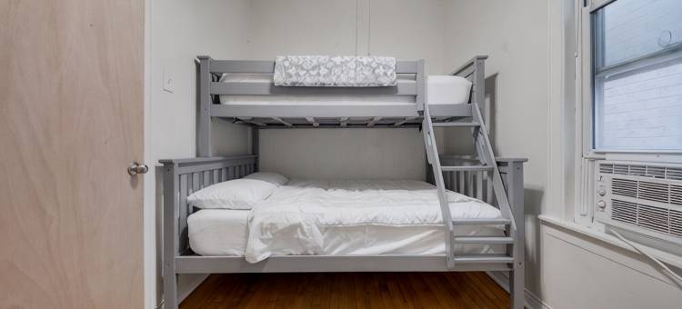 Walkable Chicago Retreat : Cozy 2Br w/ Porch : Near Transit, Dining & Stadiums图片