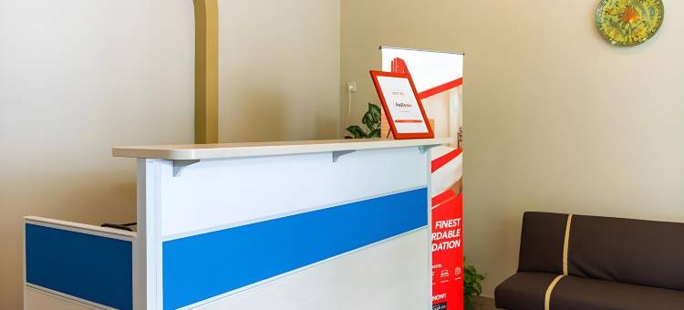 新邦利马迪潘斋坦红多兹青年旅馆(RedDoorz Hostel @ di Panjaitan Simpang Lima)图片