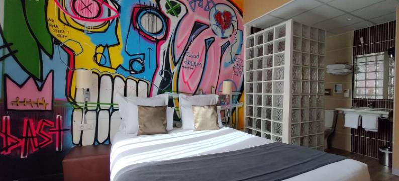 蒙吕松宇宙原生酒店(The Originals Boutique, Hôtel de l'Univers, Montluçon)图片