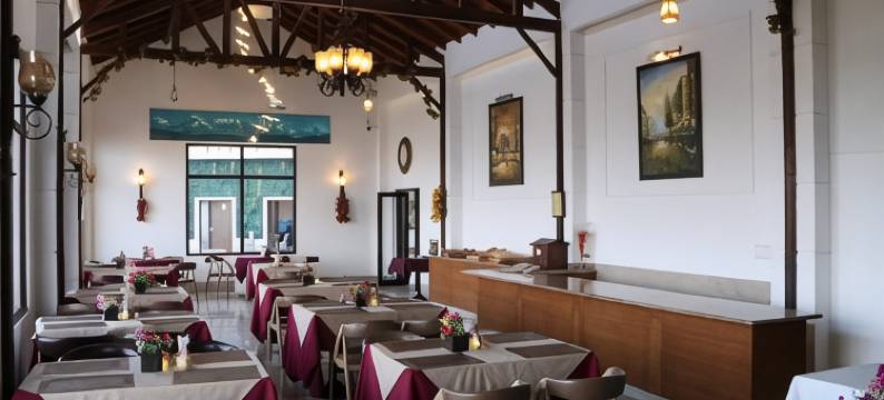 伍德斯维拉度假村(Woodsvilla Resort Ranikhet)图片