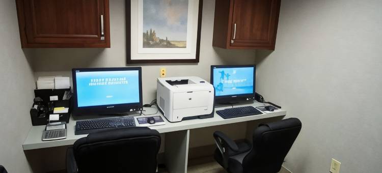 希尔顿欢朋酒店-华沙(Hampton Inn Warsaw)图片