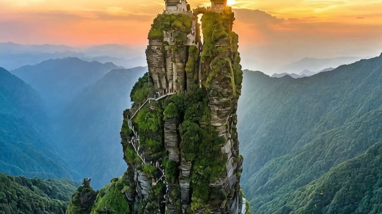 6日5晚 · 旅行团 · 贵州黄果树景区＋荔波＋梵净山＋镇远县＋西江千户苗寨  20人团 零购物·金牌导游2+1陆地头等舱+精选20人纯玩团+贵州经典路线深度游玩+零购物
