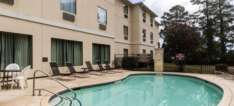 品质套房酒店亨茨维尔大学附近(Quality Suites Huntsville Near University)图片